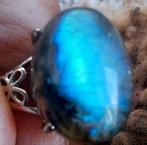 Zilveren ring met blauwe labradoriet edelsteen, Sieraden, Tassen en Uiterlijk, 18 tot 19, Blauw, Ophalen of Verzenden, Zo goed als nieuw