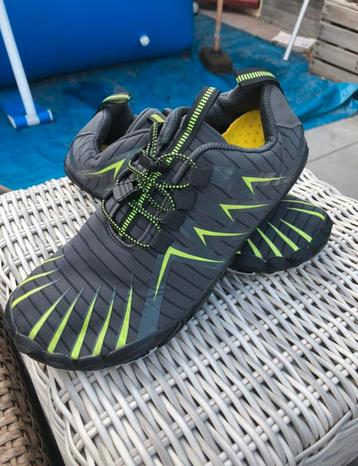 Nieuwe blote voeten schoenen maat 44 beschikbaar voor biedingen