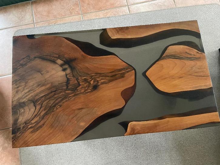 Epoxy boomstam salontafel, Huis en Inrichting, Tafels | Salontafels, Gebruikt, Minder dan 50 cm, 100 tot 150 cm, 50 tot 100 cm