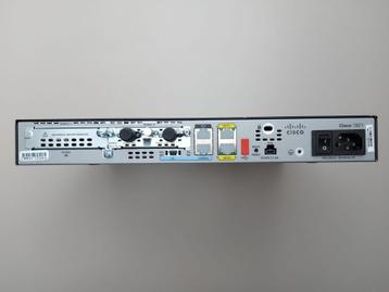 Cisco 1921 router met EHWIC 4G-LTE beschikbaar voor biedingen