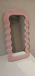 Roze Spiegel met Golvend Design, Ophalen of Verzenden