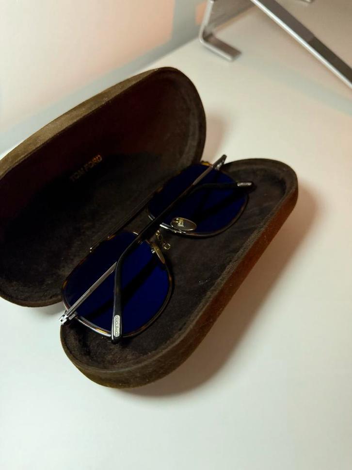 Tom Ford Zonnebril - Stijlvol en Elegant, Sieraden, Tassen en Uiterlijk, Zonnebrillen en Brillen | Dames, Zo goed als nieuw, Zonnebril