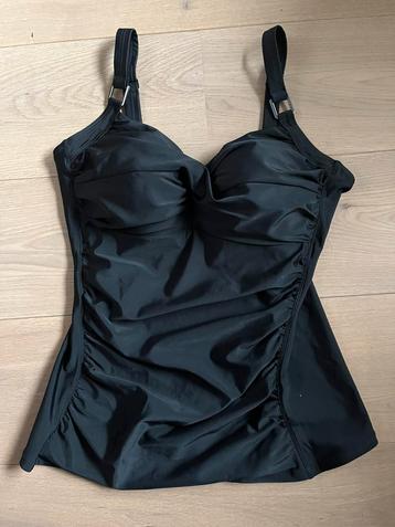 Beachwave tankini en broekje zwart maat 44 twv €73,-