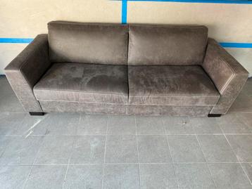 Bank 210cm breed  beschikbaar voor biedingen