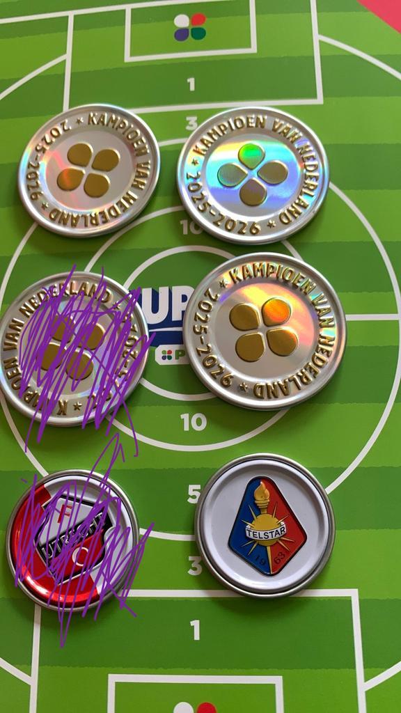 Cluppie kampioensschaal 3, 28 telstar TE RUIL, Verzamelen, Supermarktacties, Plus, Ophalen