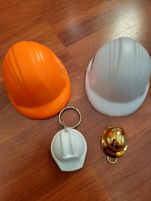 Setje bouwhelmen: stressballen en sleutelhangers, Verzamelen, Sleutelhangers, Nieuw, Transport, Ophalen of Verzenden