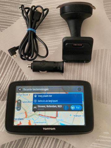 TomTom go 5200 beschikbaar voor biedingen