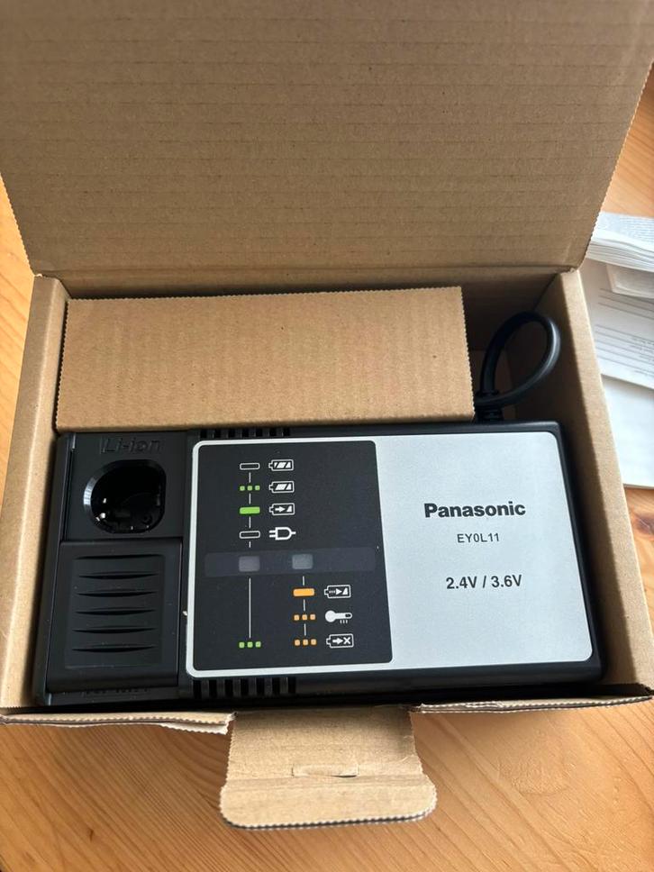 Nieuw Panasonic EY0L11B, Computers en Software, Routers en Modems, Nieuw, Ophalen of Verzenden