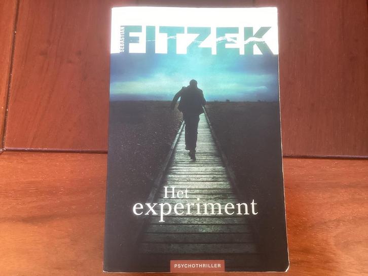 Het Experiment - Sebastian Fitzek, Boeken, Thrillers, Gelezen, Ophalen of Verzenden