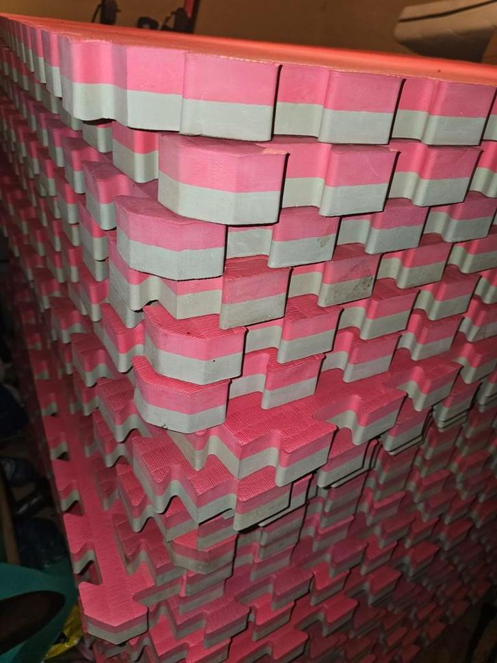 Puzzelmatten / Sportmatten 4cm dik 31 stuks, Sport en Fitness, Fitnessmaterialen, Nieuw, Fitnessmat, Armen, Benen, Buik, Rug, Ophalen