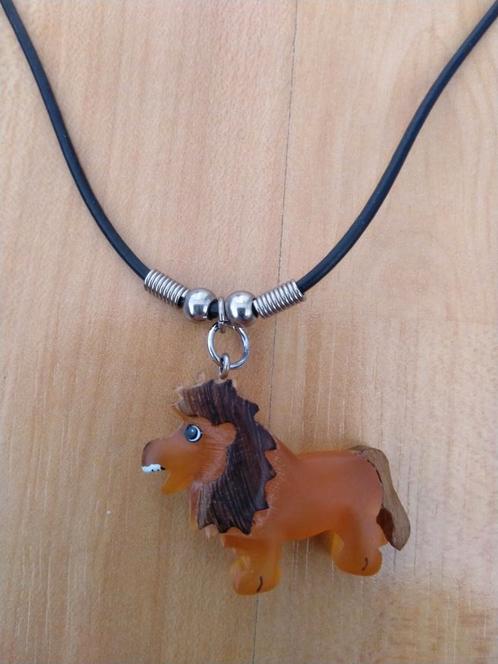Ketting met oranje leeuw, z.g.s.n., Sieraden, Tassen en Uiterlijk, Kindersieraden, Zo goed als nieuw, Armband, Oranje, Ophalen of Verzenden