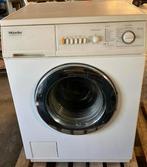 Miele novotronic W9135, Ophalen, 1200 tot 1600 toeren, Minder dan 85 cm, 4 tot 6 kg