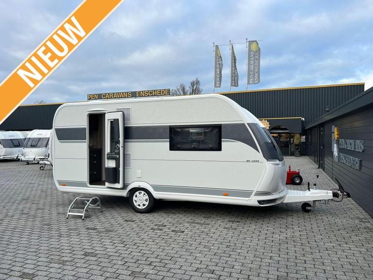 Hobby De Luxe 460 SFF ACTIEPRIJS!!, Caravans en Kamperen, Caravans, Bedrijf, tot en met 3, 1000 - 1250 kg, Treinzit, Hobby, Queensbed