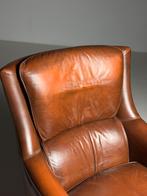 Klassieke fauteuil leder, Huis en Inrichting, Fauteuils, Ophalen, Zo goed als nieuw, 75 tot 100 cm