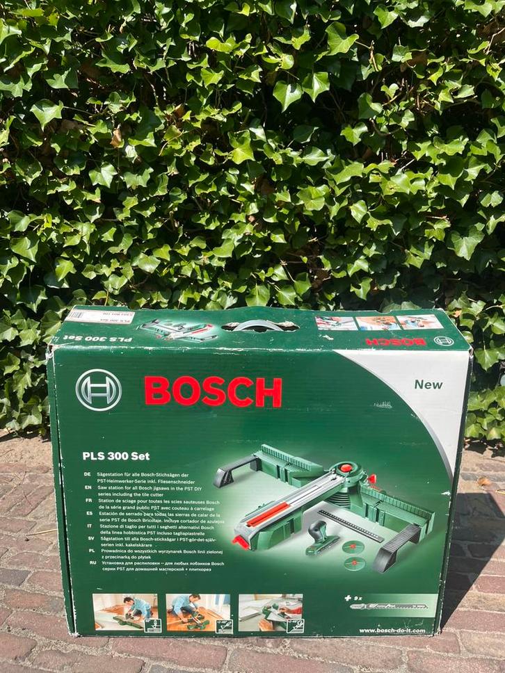 Bosch PLS 300 set, Doe-het-zelf en Verbouw, Gereedschap | Zaagmachines, Nieuw, Decoupeerzaag, Minder dan 600 watt, 70 mm of meer