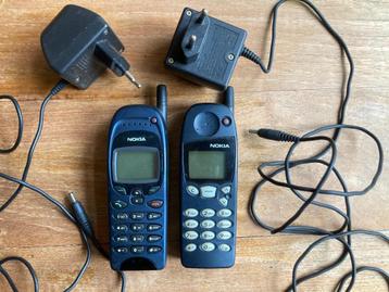 Drie Nokia 5110 & 6150 1e generatie mobieltjes museumpiece beschikbaar voor biedingen