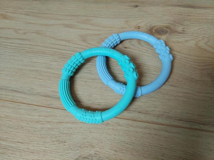 2 sensorische bijtringen 100% silicone, Kinderen en Baby's, Speelgoed | Babyspeelgoed, Zo goed als nieuw, Overige typen, Ophalen of Verzenden