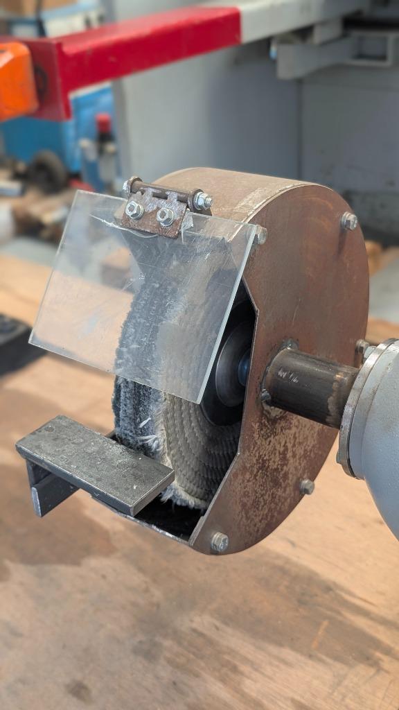 borstelmachine / slijpmachine Huvema, Doe-het-zelf en Verbouw, Gereedschap | Slijpmachines, Zo goed als nieuw, Werkbankslijpmachine