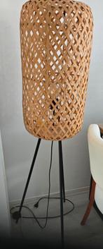 Rotan staande lamp zgan, Ophalen, Zo goed als nieuw, 150 tot 200 cm
