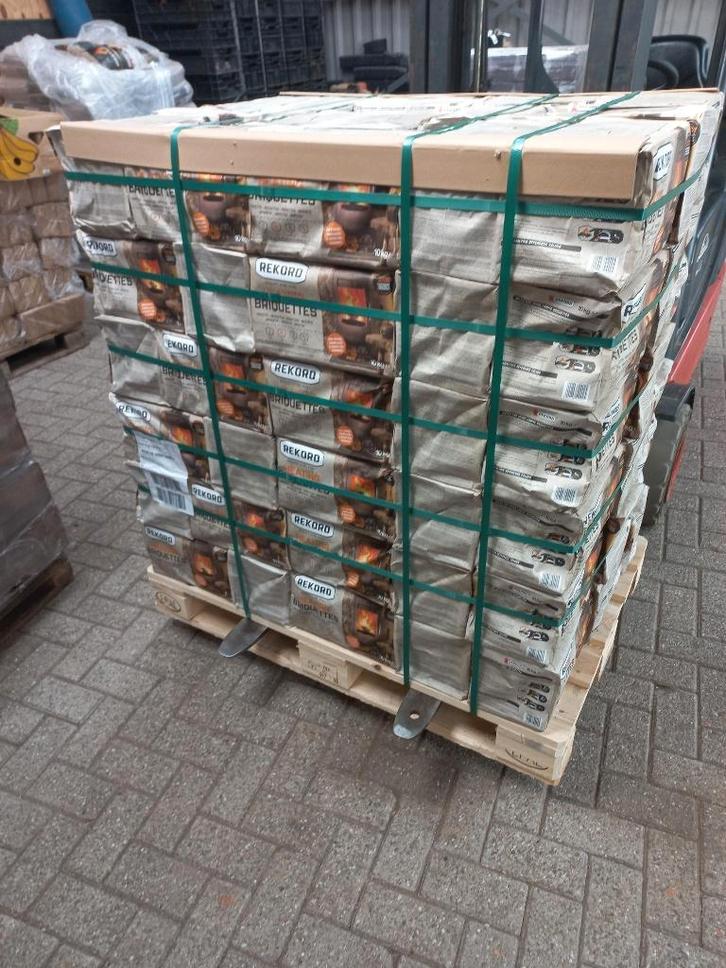 kolen antraciet, eierkolen en bruinkool briketten, Tuin en Terras, Haardhout, Blokken, Overige houtsoorten, Minder dan 3 m³, Ophalen