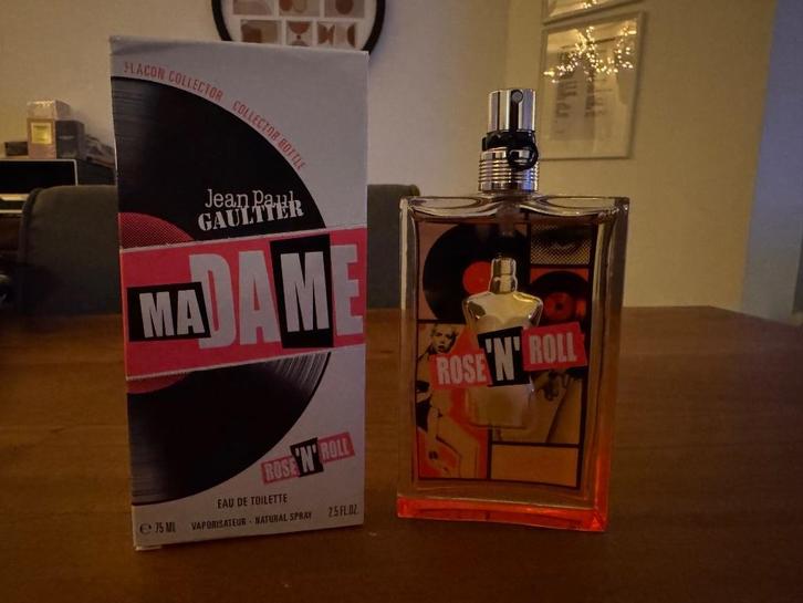 Jean Paul Gaultier MaDame Rose'N'Roll Eau de Toilette 75 ml, Sieraden, Tassen en Uiterlijk, Uiterlijk | Parfum, Nieuw, Ophalen of Verzenden