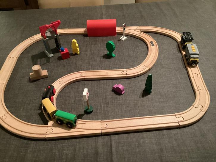 Houten treinbaan, Kinderen en Baby's, Speelgoed | Houten speelgoed, Zo goed als nieuw, Ophalen