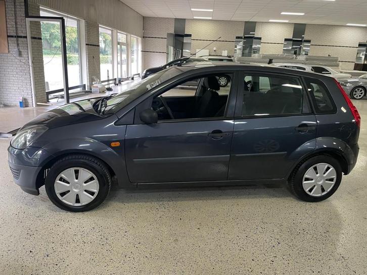 Ford FIESTA  1.25 Airco Radio incl Nieuwe APK, Auto's, Ford, Bedrijf, Fiësta, ABS, Airbags, Airconditioning, Centrale vergrendeling