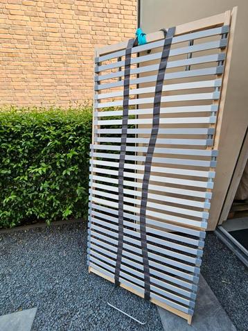 €35 Verstelbare Ikea lattenbodem 200x90 matras+beschermer beschikbaar voor biedingen