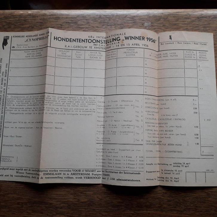 Hondententoonstelling Inschrijfformulier Winner 1956 show, Verzamelen, Dierenverzamelingen, Zo goed als nieuw, Overige typen, Hond of Kat