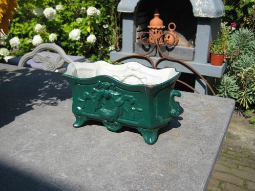 Gietijzeren Jardiniere, Tuin en Terras, Bloempotten, Gebruikt, Metaal, Binnen, Balkon, Tuin, Minder dan 25 cm, Overige vormen