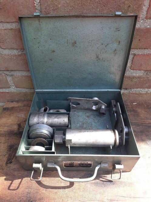 Fenwick 8.0518 achter naaf gereedschap Peugeot o.a 204 304, Auto diversen, Autogereedschap, Gebruikt, Ophalen of Verzenden