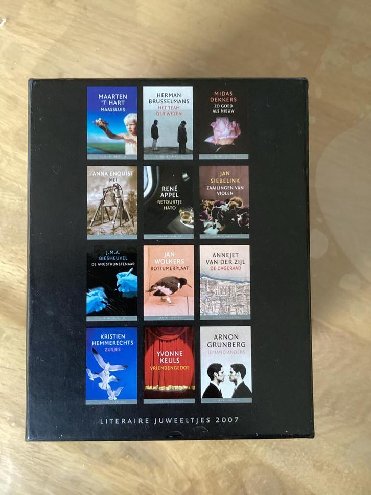 Box Literaire Juweeltjes 2007, Boeken, Romans, Zo goed als nieuw, Nederland, Ophalen of Verzenden