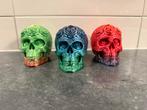 3 skulls met rozen, Verzamelen, Beelden en Beeldjes, Ophalen of Verzenden, Nieuw