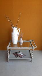 Vergrijsd Groen Bijzettafeltje met Glasplaat, Huis en Inrichting, Tafels | Bijzettafels, Gebruikt, N.v.t., N.v.t., Landelijk