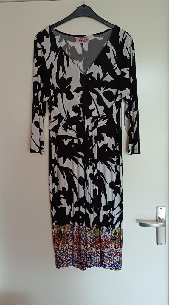 Prachtig  Tessa Koops jurk/jurkje maat M,38/40, jersey, Kleding | Dames, Jurken, Zo goed als nieuw, Maat 38/40 (M), Overige kleuren