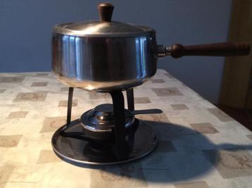 Mooie, roestvrijstalen fonduepan compleet beschikbaar voor biedingen