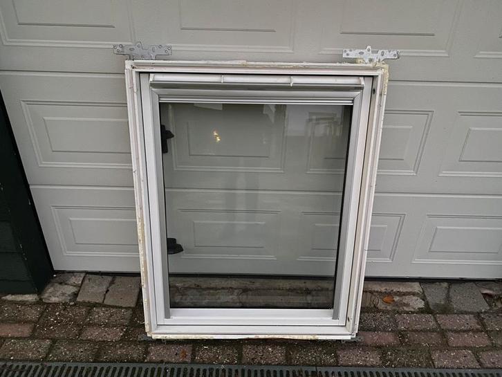 VELUX GGL PK06 Dakraam 94x118 HR++, Doe-het-zelf en Verbouw, Glas en Ramen, Zo goed als nieuw, Dakraam, 80 tot 120 cm, 80 tot 120 cm