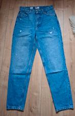 Mom jeans Bershka maat 36, Ophalen of Verzenden, Zo goed als nieuw, Blauw, W28 - W29 (confectie 36)