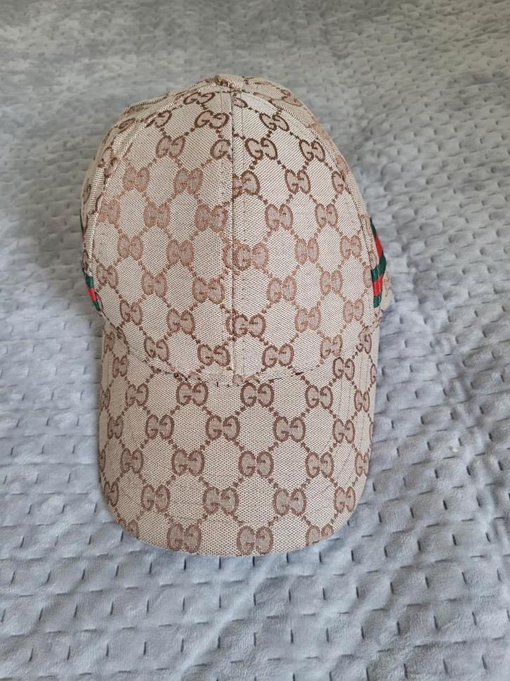 Gucci Pet - Stijlvolle Accessoire!, Kleding | Dames, Hoeden en Petten, Zo goed als nieuw, Pet, One size fits all, Ophalen of Verzenden