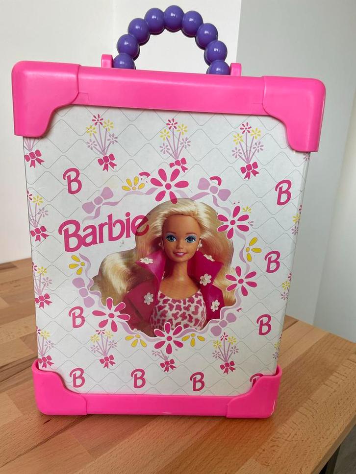 Vintage jaren 90 barbie koffer, Kinderen en Baby's, Speelgoed | Poppen, Gebruikt, Barbie, Ophalen of Verzenden