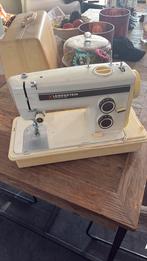Lewenstein automatic 320 naaimachine, Hobby en Vrije tijd, Naaimachines en Toebehoren, Ophalen of Verzenden, Zo goed als nieuw