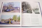 De Amsterdamse Blauwen — Trams 396-475 & Aanhangers 901-950, Ophalen of Verzenden, 20e eeuw of later, Zo goed als nieuw