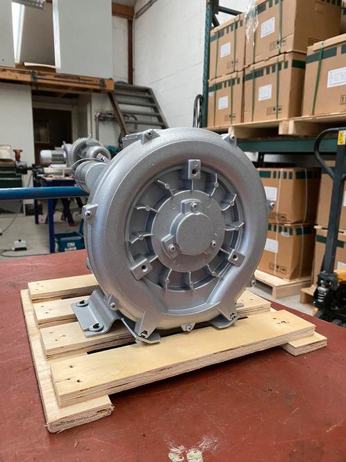 Vacuümpomp Zijkanaalventilator Blower, Doe-het-zelf en Verbouw, Compressors, Nieuw, Minder dan 6 bar, Minder dan 25 liter, 800 liter/min of meer