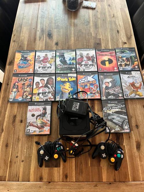 Nintendo GameCube set + 14 games & 2 controllers, Spelcomputers en Games, Spelcomputers | Nintendo GameCube, Zo goed als nieuw