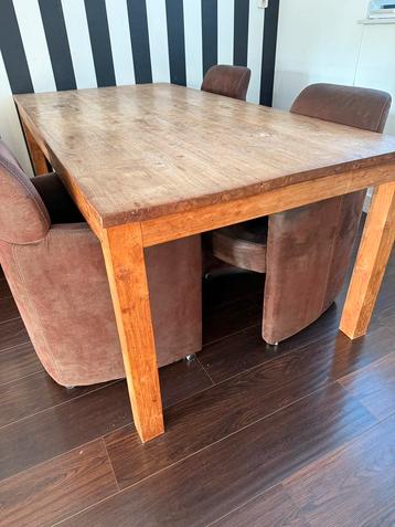 Teak eettafel 200 x 100 cm beschikbaar voor biedingen