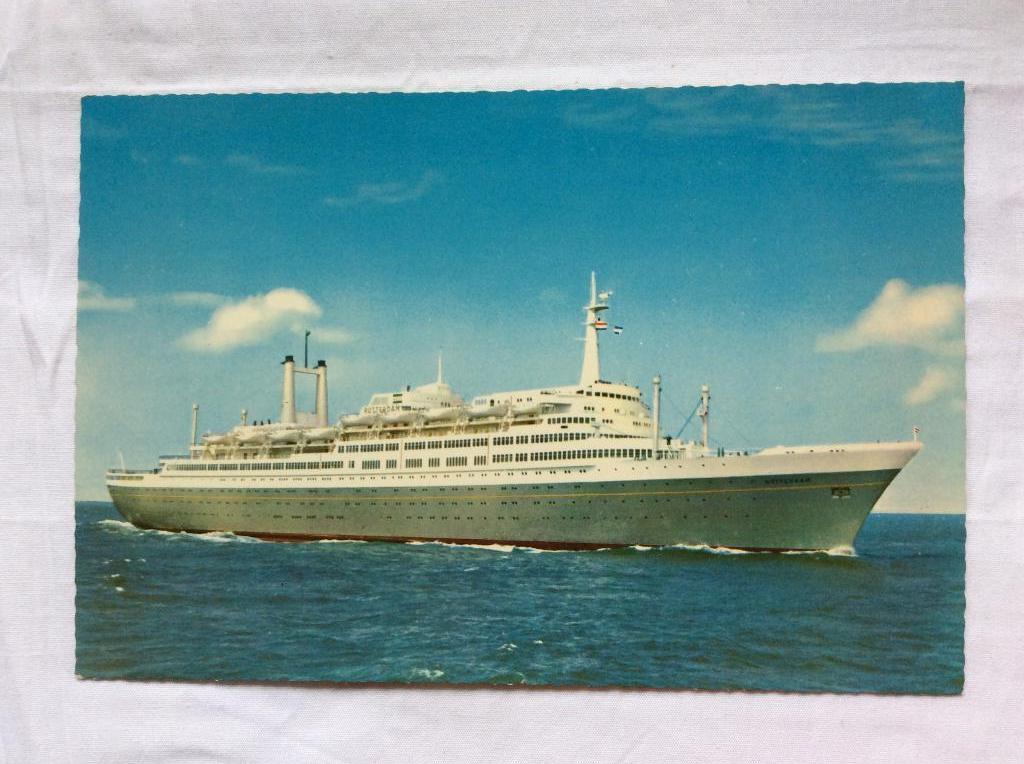 s.s. Rotterdam Holland America Line (20 x 13,5 cm), Verzamelen, Ophalen of Verzenden, 1940 tot 1960, Ongelopen, Voertuig