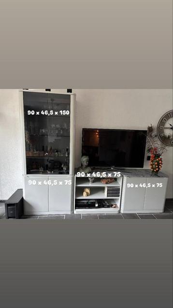 Leolux Dressoir met marmer & vitrinekast set beschikbaar voor biedingen