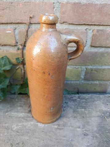 Antiek mineraalwater fles , uit de periode 1846-1866 beschikbaar voor biedingen