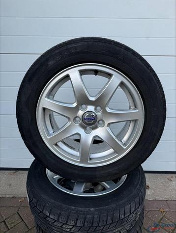 Winterwielen / winterbanden 205/60/16 Volvo V70 beschikbaar voor biedingen
