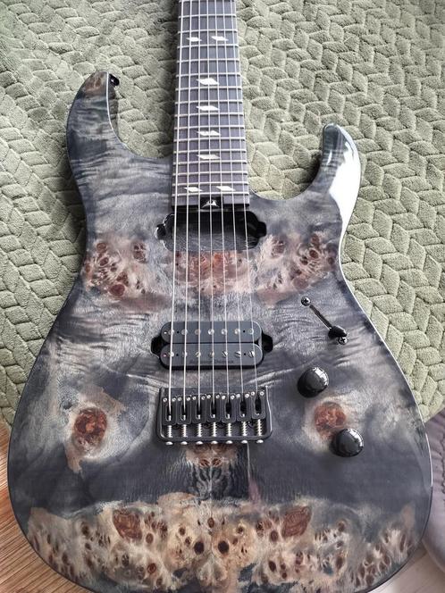 Legator Ninja N7SS 7 string met Seymour Duncan Nazgul, Muziek en Instrumenten, Snaarinstrumenten | Gitaren | Elektrisch, Zo goed als nieuw
